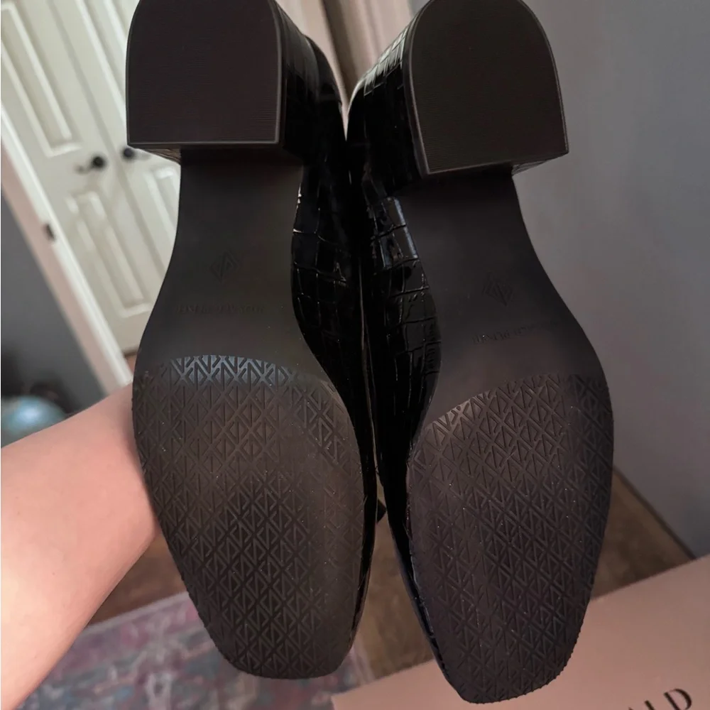 Donald J. Pliner Black Crocco Patent Kressida heeled loafers - Picture 8 of 8